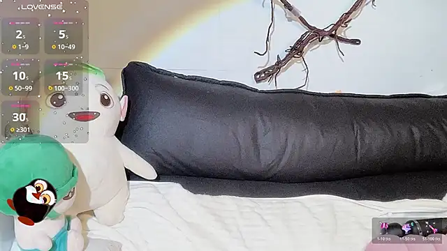 LINNIE05 online show from 01.08.26