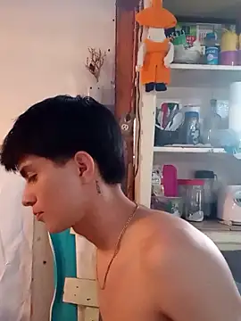 LUISSLEONN0958 online show from 09.26.25