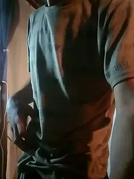 LUISSLEONN0958 online show from 11.05.25