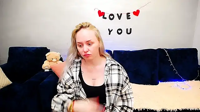 LiluMoon   online show from 03.29.26