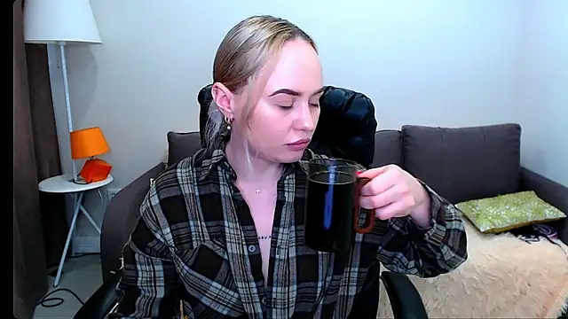 LiluMoon   online show from 03.31.26