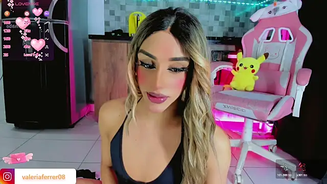 Snapshot of SEXYTSLATINA chatting on 11.23.25 SEXYTSLATINA online show from 11.23.25