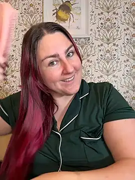 Snapshot of Lacey-BBW chatting on 12.01.25 Lacey-BBW online show from 12.01.25