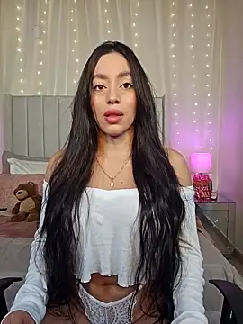 AriadnaTaylor online show from 12.05.25