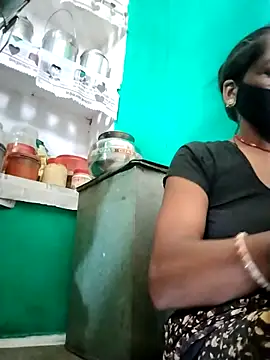 Snapshot of Sexi_savita chatting on 10.20.25 Sexi savita online show from 10.20.25