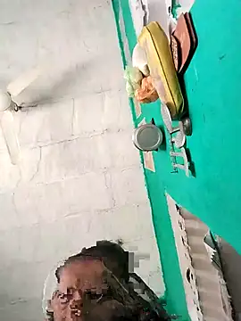 Snapshot of Sexi_savita chatting on 10.24.25 Sexi savita online show from 10.24.25