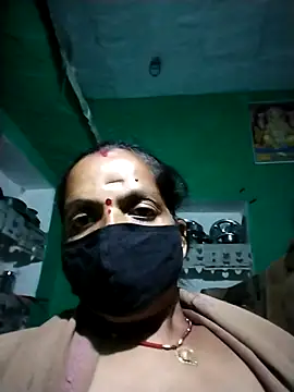 Snapshot of Sexi_savita chatting on 11.05.25 Sexi savita online show from 11.05.25