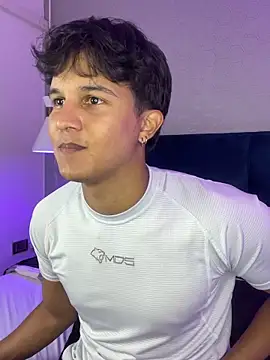 Leo Savage  online show from 10.05.25