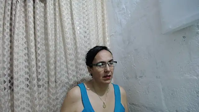 gabbyparker  online show from 10.01.25