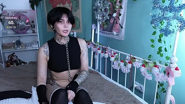 GothXRaven online show from 01.09.26