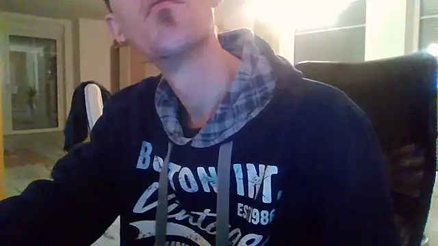Snapshot of Trockenbau chatting on 03.13.26 Trockenbau online show from 03.13.26