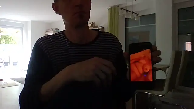 Snapshot of Trockenbau chatting on 05.14.26 Trockenbau online show from 05.14.26