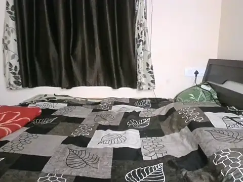 Snapshot of its_me_Rashmi chatting on 11.02.25 its me Rashmi online show from 11.02.25