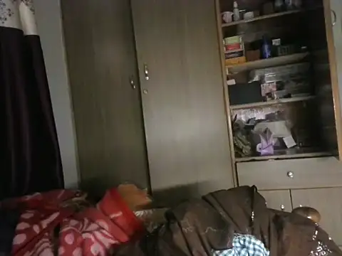 Snapshot of its_me_Rashmi chatting on 11.25.25 its me Rashmi online show from 11.25.25