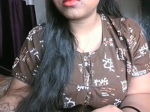 Snapshot of its_me_Rashmi chatting on 11.29.25 its me Rashmi online show from 11.29.25