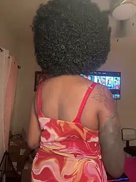 Snapshot of MistiSavannah chatting on 06.18.26 MistiSavannah online show from 06.18.26