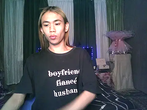 Snapshot of Sweet-shopia chatting on 02.24.26 Sweet-shopia online show from 02.24.26