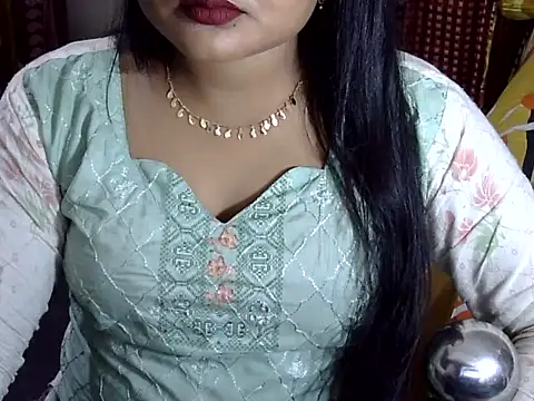 Nusrat Faria07 online show from 10.08.25