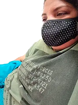 Snapshot of Komal-stream chatting on 09.22.25 Komal-stream online show from 09.22.25