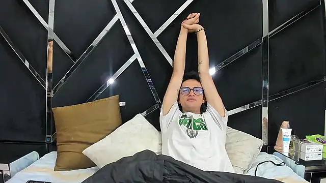 Noa Arez online show from 01.17.26