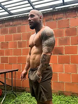 Andrew Johnnson online show from 11.06.25