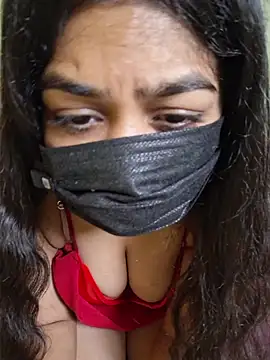 YourToxicBae online show from 04.18.26