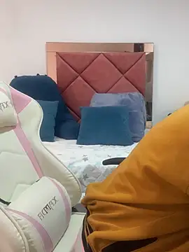 emma hot2006 online show from 10.12.25