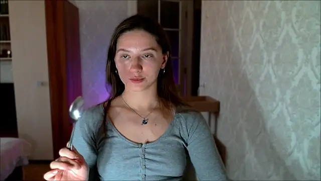 Snapshot of __JaneMiller chatting on 09.16.25 JaneMiller online show from 09.16.25