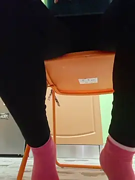 merlyn4 online show from 11.21.25