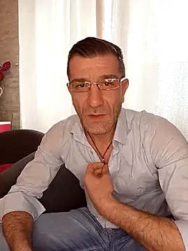 Snapshot of Alexdaniel89 chatting on 02.05.26 Alexdaniel89 online show from 02.05.26