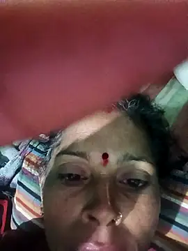 Snapshot of Suhana_pandit chatting on 11.20.25 Suhana pandit online show from 11.20.25