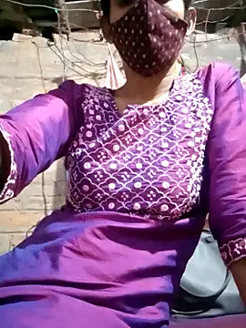 priyastrip314 online show from 11.21.25