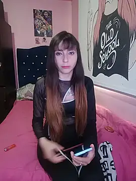 Snapshot of Sophiespenser chatting on 05.21.26 Sophiespenser online show from 05.21.26
