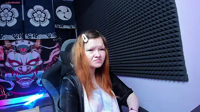 Nora lovvvv online show from 10.19.25