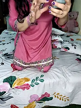 PRIYA 22 online show from 10.17.25