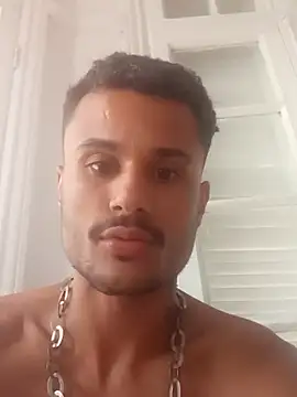 MorenoTatuado21c online show from 09.22.25