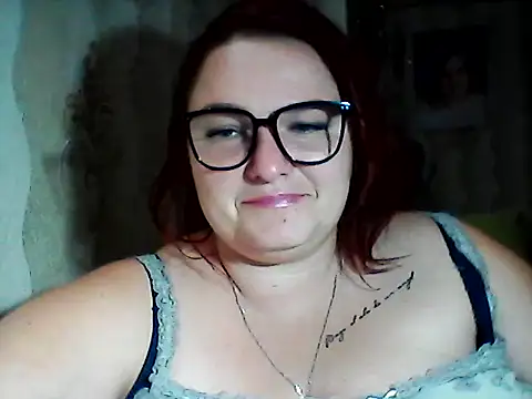 Snapshot of AngelQSky chatting on 10.01.25 AngelQSky online show from 10.01.25