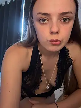 Snapshot of cutietootie02 chatting on 07.28.26 cutietootie02 online show from 07.28.26
