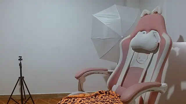 Crystal Star  online show from 12.15.25