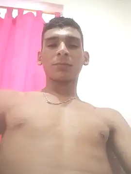 Snapshot of alex_colombiano chatting on 10.04.25 alex colombiano online show from 10.04.25