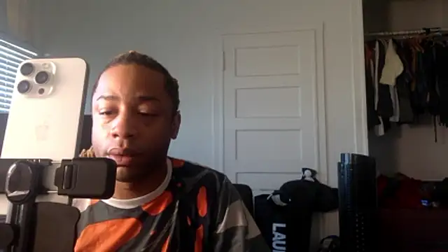 Diodre Benyoon online show from 01.12.26