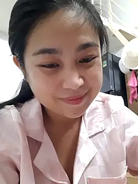 Minn-cute online show from 10.10.25