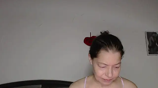 Snapshot of SexySarah177 chatting on 02.21.26 SexySarah177 online show from 02.21.26