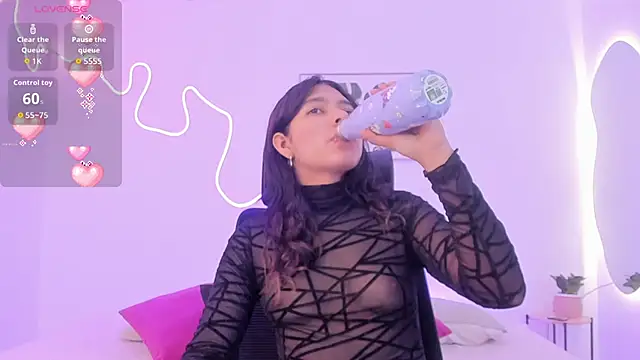 Cherrydollxx online show from 11.22.25