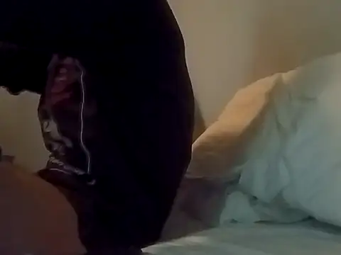 Snapshot of StirringFraction chatting on 09.17.25 StirringFraction online show from 09.17.25