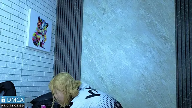 nena cupcake  online show from 01.10.26