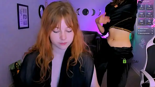 Snapshot of lola_sun12 chatting on 09.29.25 lola sun12 online show from 09.29.25