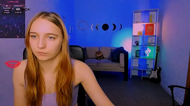 Snapshot of lola_sun12 chatting on 11.16.25 lola sun12 online show from 11.16.25