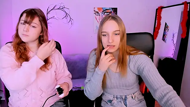 Snapshot of lola_sun12 chatting on 11.23.25 lola sun12 online show from 11.23.25