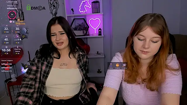 Snapshot of lola_sun12 chatting on 11.28.25 lola sun12 online show from 11.28.25